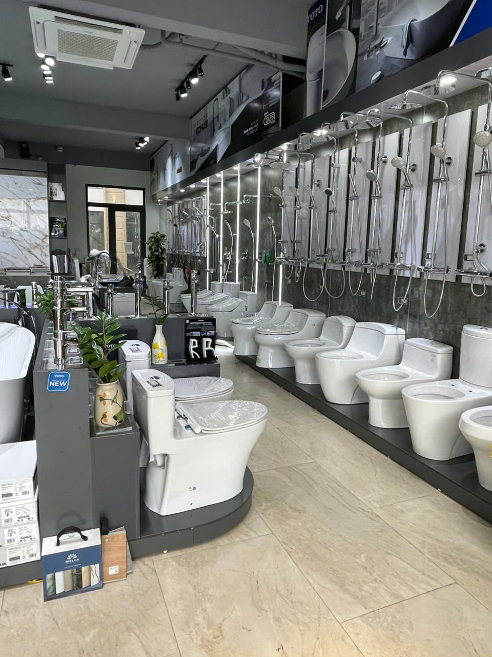Showroom Lệ Huyền Hà Nội 3